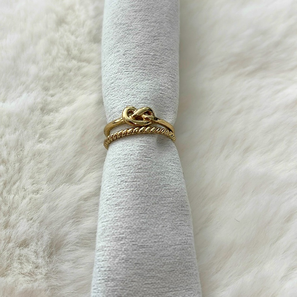Banana Republic Ring Set
